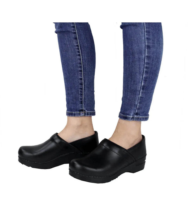 Sanita Pro. Cabrio Women's Black Blue Brown Grey Bordeaux Chef Clog -ls view