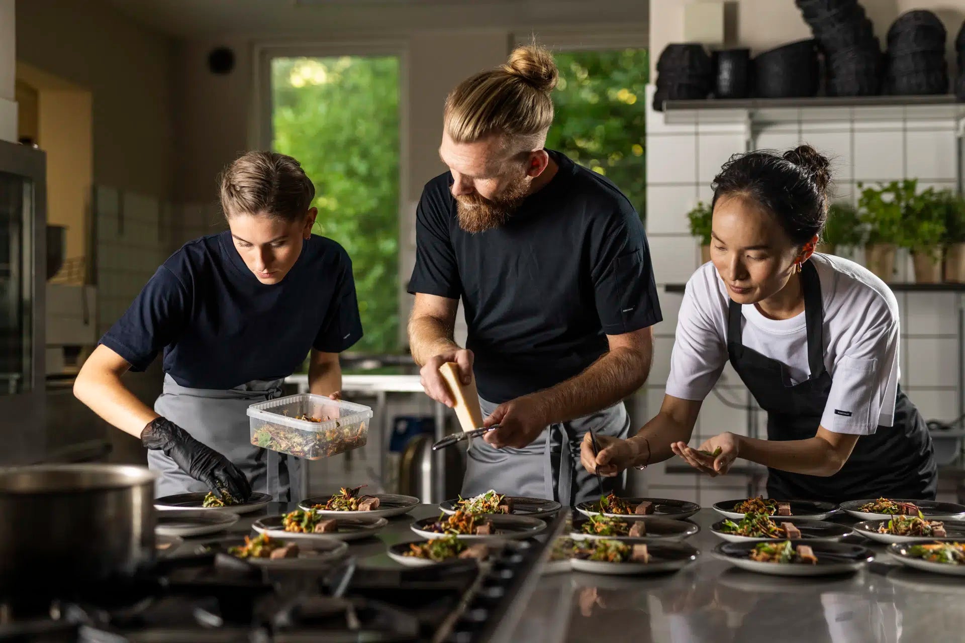 Kentaur EveryWear T-Shirt — Built for Bib Aprons, Made for Long Shifts